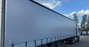 Прицеп тентованый